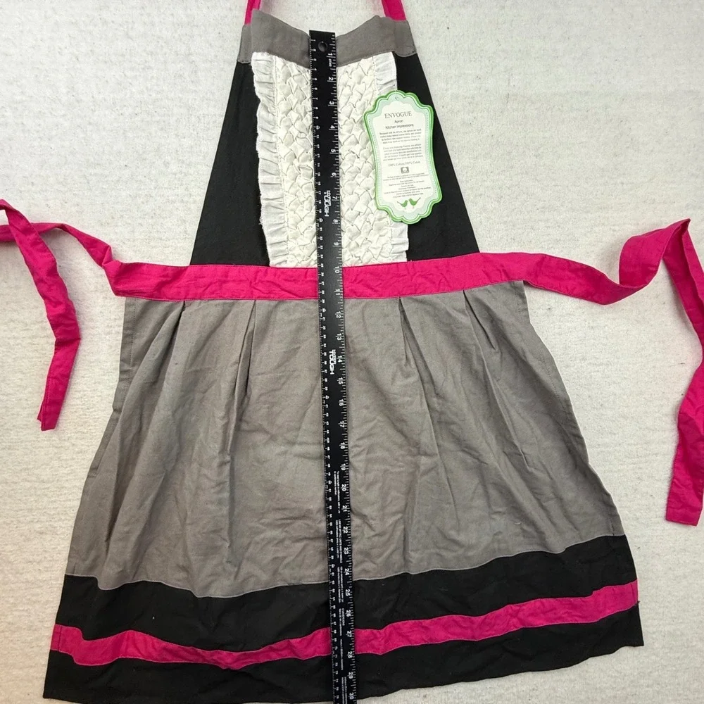 ENVOGUE Apron Cotton Ruffle Smocked Bib Hot Pink OS rockabilly‎ Barbie feminine